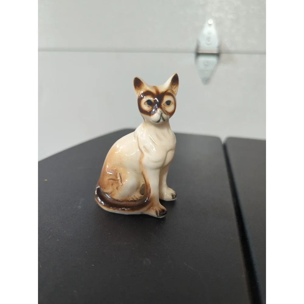 Vintage MCM Japan Siamese Cat Figure Porcelain Kitty Kitten Figurine